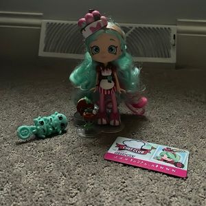 Peppa-Mint Shopkin Doll. Comes with brush, VIP card and 2 shopkins.